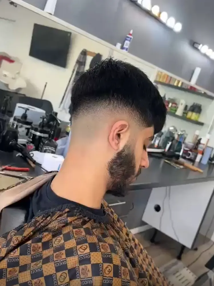 Textured crop fade, viewed from behind